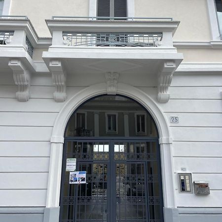 Milano Naviglio Grande Appartamento Zona Tortona Exteriör bild